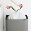 Brabantia Bo Touch Bin acél nyomófedeles szemetes lábakkal - betonszürke ásványi textúra 36L