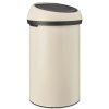 Brabantia Touch Bin New XXL acél nyomófedeles szemetes - világos bézs 60L