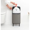 Brabantia Bo Waste Bin Hi acél szemetes felnyitható fedéllel, lábakkal - platinaszürke 7L