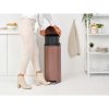 Brabantia NewIcon acél pedálos szemetes - szaténrózsaszín taupe 30L